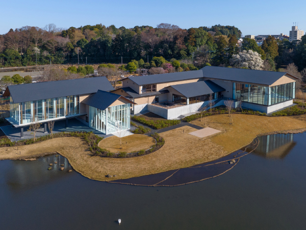 歴史と自然に調和する複合施設 偕楽園パークレストラン（茨城県）